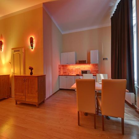 Central Walk Fashionstreet Apartmnts Budapest Esterno foto