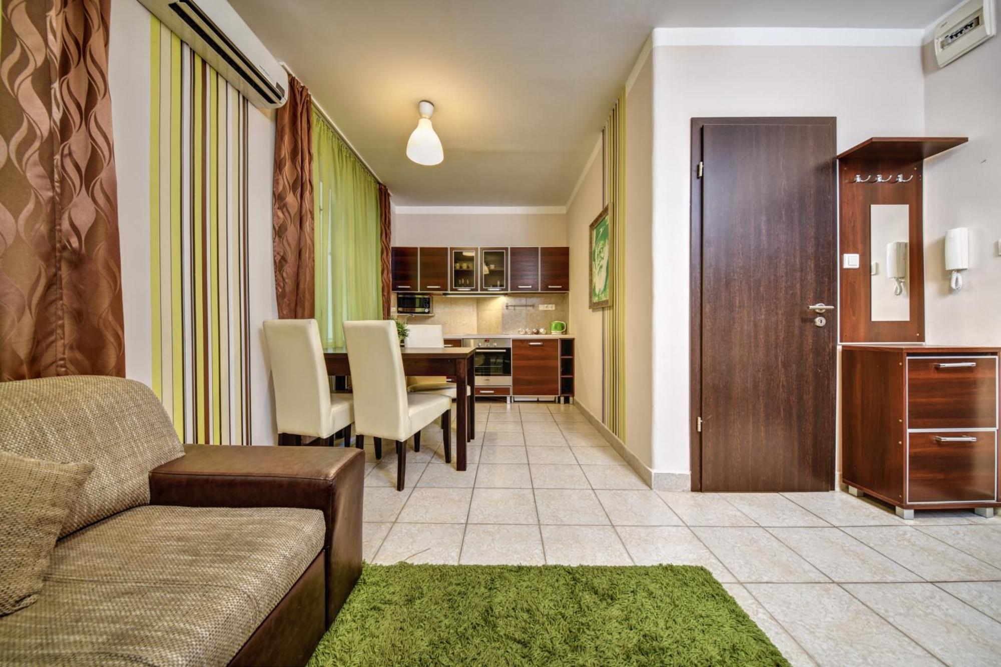Central Walk Fashionstreet Apartmnts Budapest Esterno foto