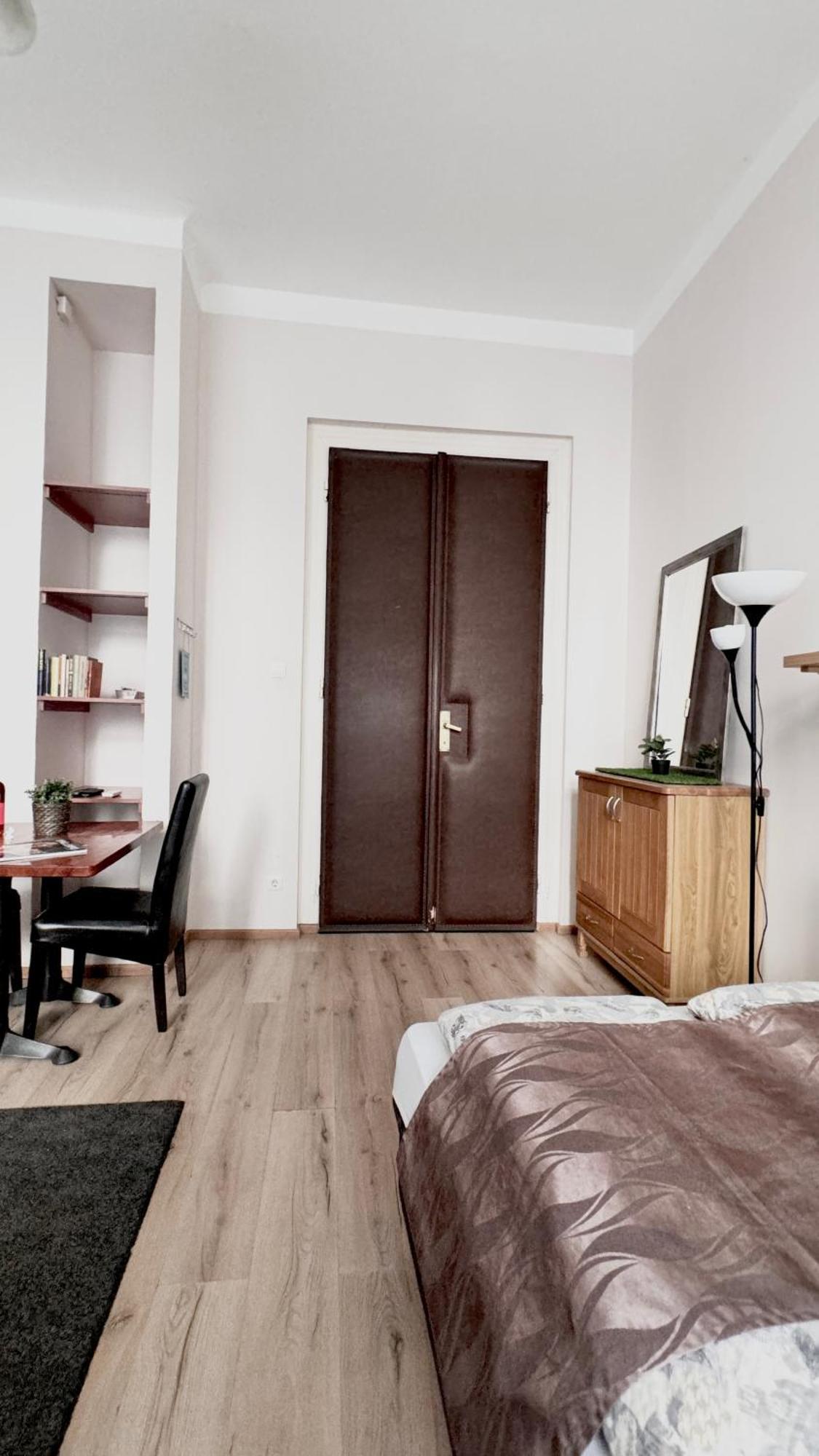 Central Walk Fashionstreet Apartmnts Budapest Esterno foto