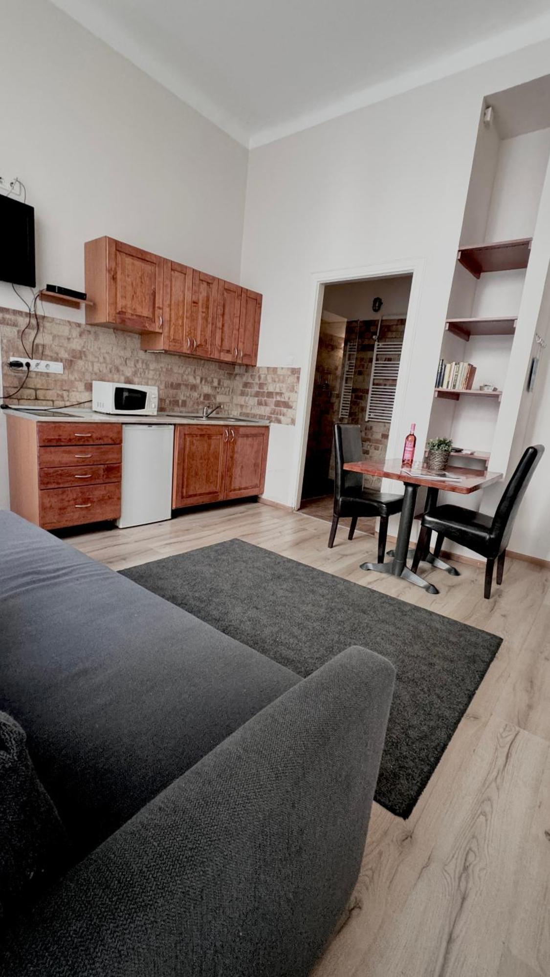 Central Walk Fashionstreet Apartmnts Budapest Esterno foto